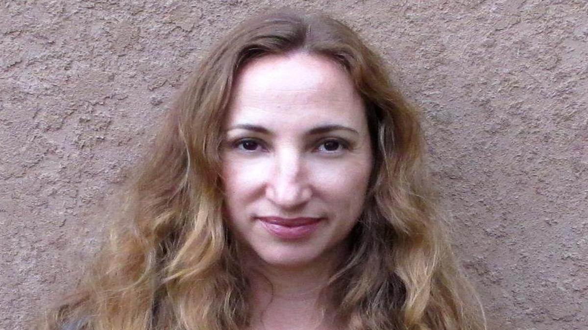
Johanna DeBiase shares her new book, “Mama & the Hungry Hole,” at 7 p.m. July 23 at Village Books.
