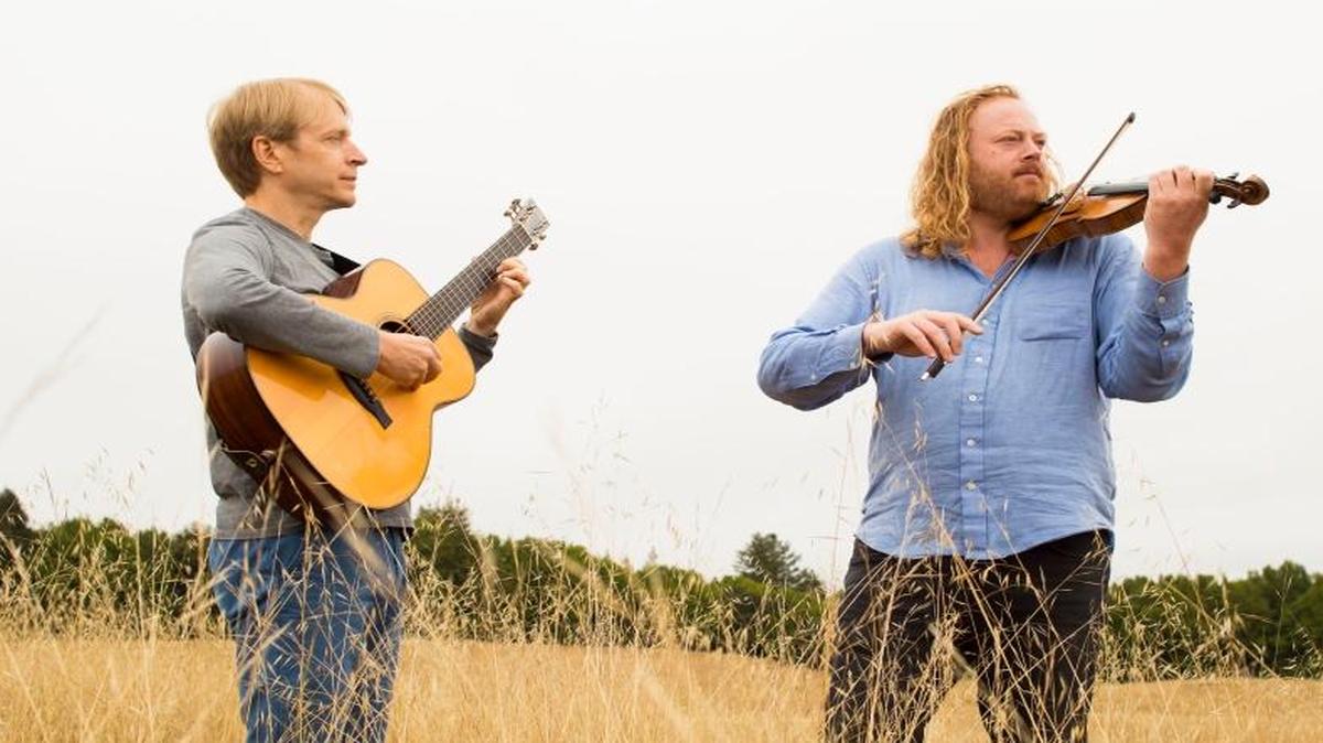 Guitarist William Coulter and violinist Edwin Huizinga, known as Liquid Gold, play April 23 at the Honey Moon.