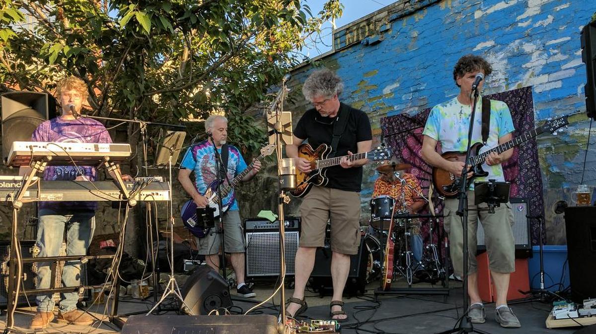 The Sleepy Alligators play tunes by the Grateful Dead from 6-8 p.m. Thursday in a free, family-friendly concert at Elizabeth Park in the Columbia neighborhood. Professional ASL interpreter Lori Abrams will interpret. She has interpreted live concerts since 1992 for the Grateful Dead’s deaf audiences throughout the country. Sleepy Alligators also play at 6 p.m. Friday at Boundary Bay Brewery, 1107 Railroad Ave.