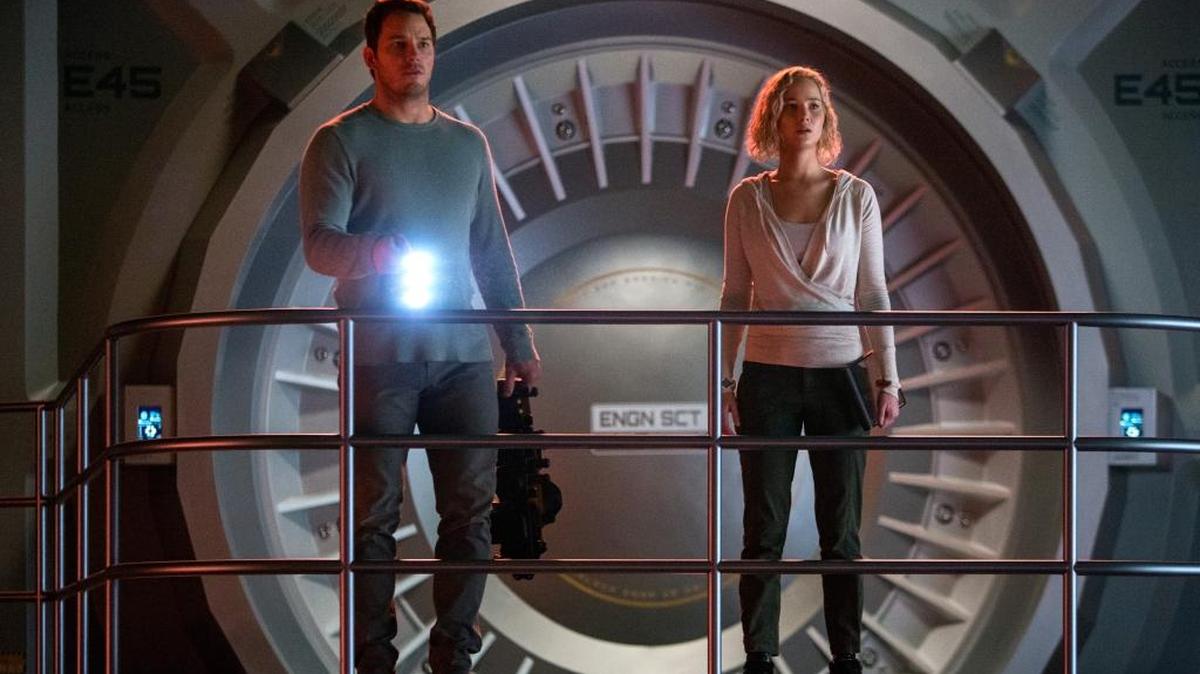 Red alert on the Avalon for Jim (Chris Pratt) and Aurora (Jennifer Lawrence) in “Passengers.”