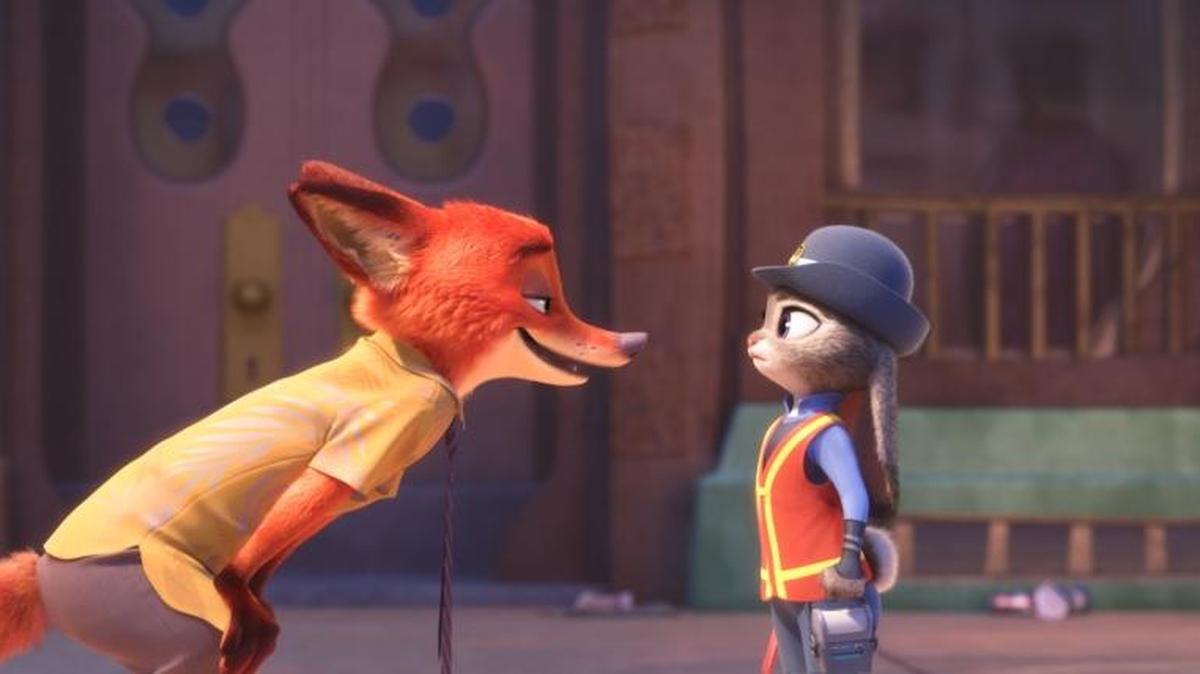 Zootopia’s first bunny officer Judy Hopps finds herself face to face with a fast-talking fox.