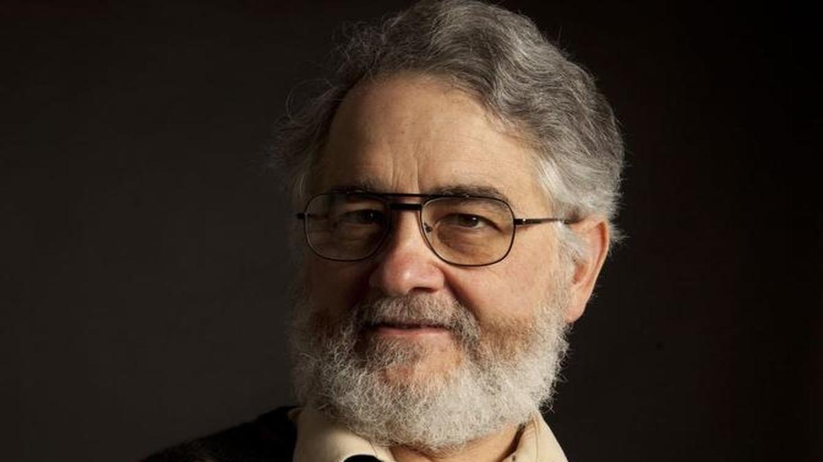 
Robert Lopresti shares his latest mystery, “Greenfellas,” at 7 p.m. Sept. 3 at Village Books.
