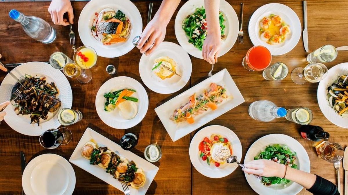 B-Town Kitchen & Raw Bar, at the Four Points Sheraton in Bellingham is offering a four-course family style Christmas dinner from 3-8 p.m. Monday.