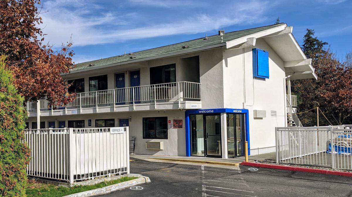 Private security will continue at Whatcom County’s COVID-19 isolation and quarantine site at the former Motel 6 on Byron Avenue in Bellingham.