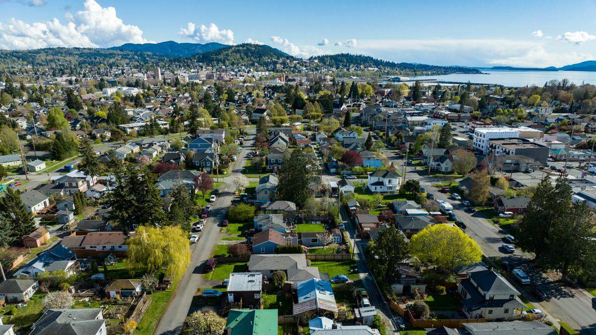 Whatcom County’s housing market changes and these counties in Washington are most affordable. These states are the most expensive to live in.