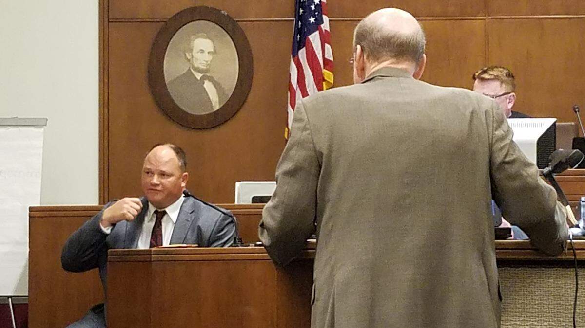 Prosecution shows view Bass may have had of Stavik from his room, then rests in murder trial