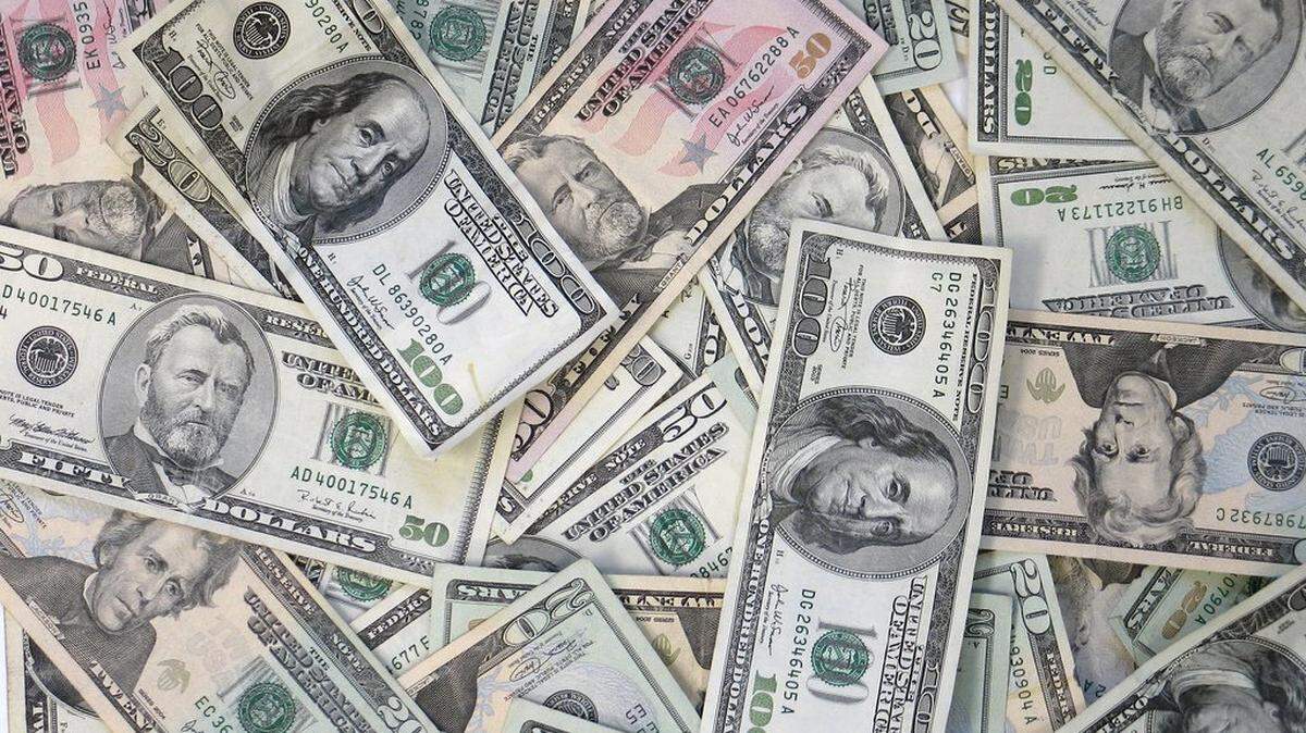 According to the Federal Bureau of Economic Analysis (BEA), personal income in Washington state increased by 4.8 percent in 2017 — the largest percentage increase in the nation — while the state saw the second-largest earnings increase.