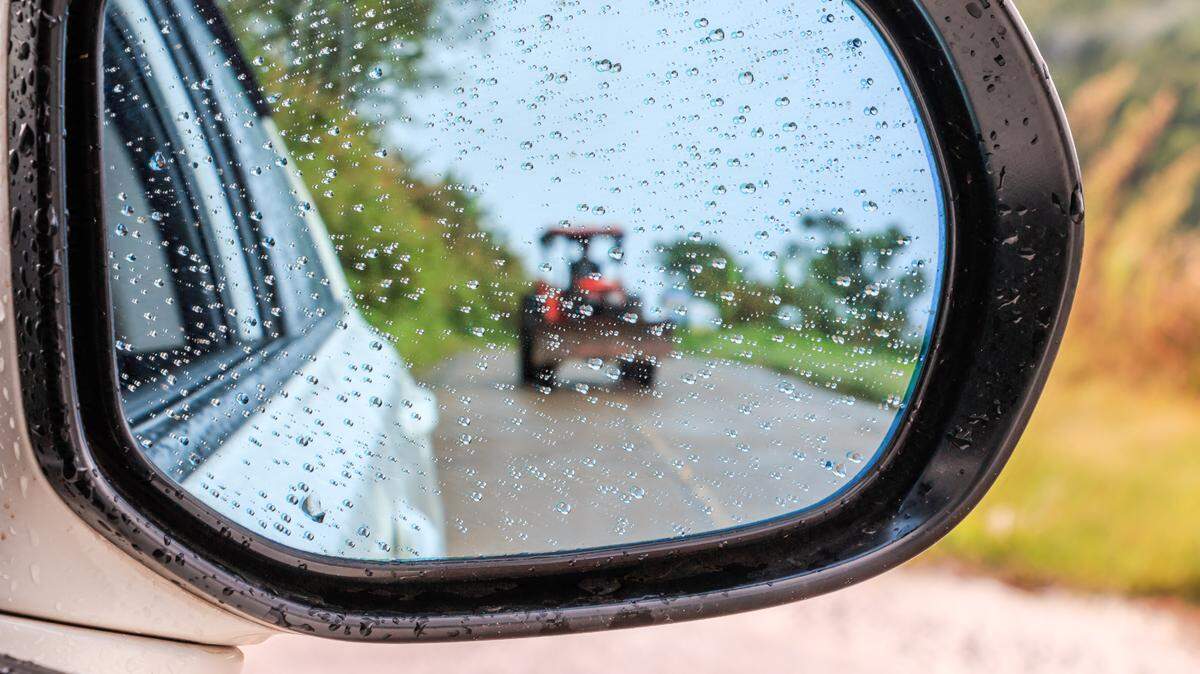 Farm equipment, deer, horse riders, bicyclists and narrower roads are among the differences motorists see when driving in rural vs. urban areas.