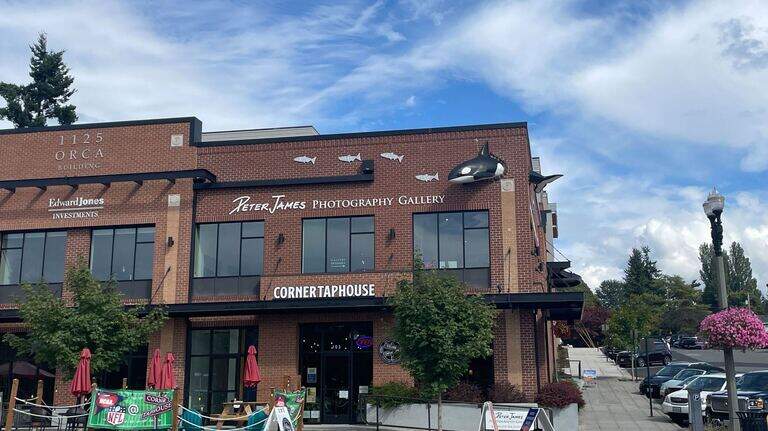 Whatcom Roundup: Fairhaven gallery closing; new taproom; bakery progress