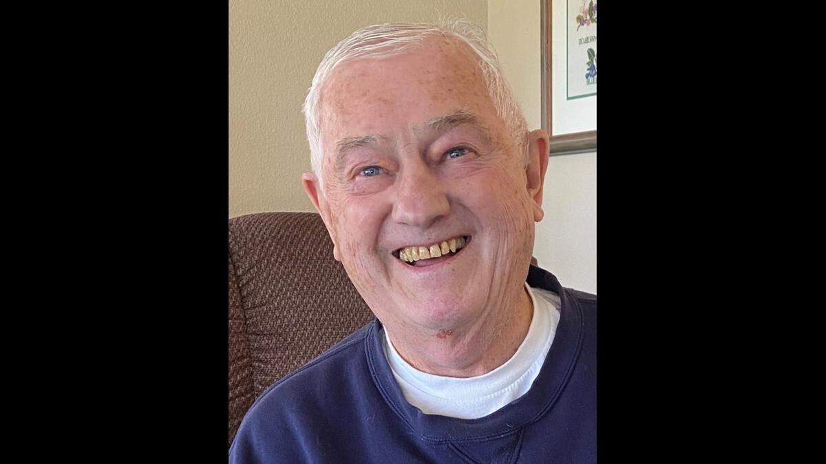 Dick Stark, in May 2022, was known for his radio broadcasts for Whatcom County high schools and for WWU football and basketball.