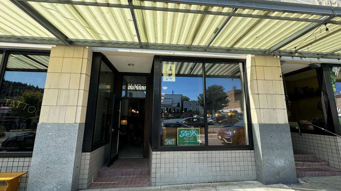 Downtown Bellingham’s newest eatery is a cocktail bar with Neapolitan pizza