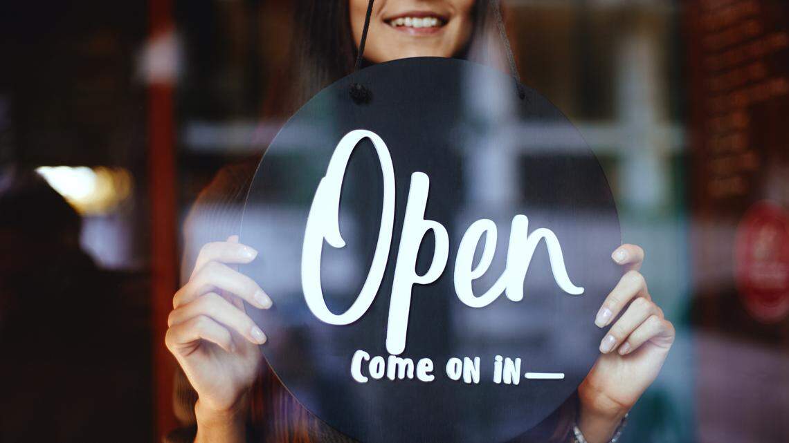 Openings: New tropical vibe along busy Kennewick corridor + Richland lounge closing