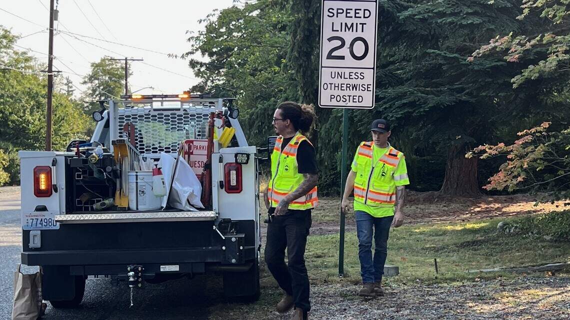 With a lower default speed limit in place, Bellingham begins replacing traffic signs