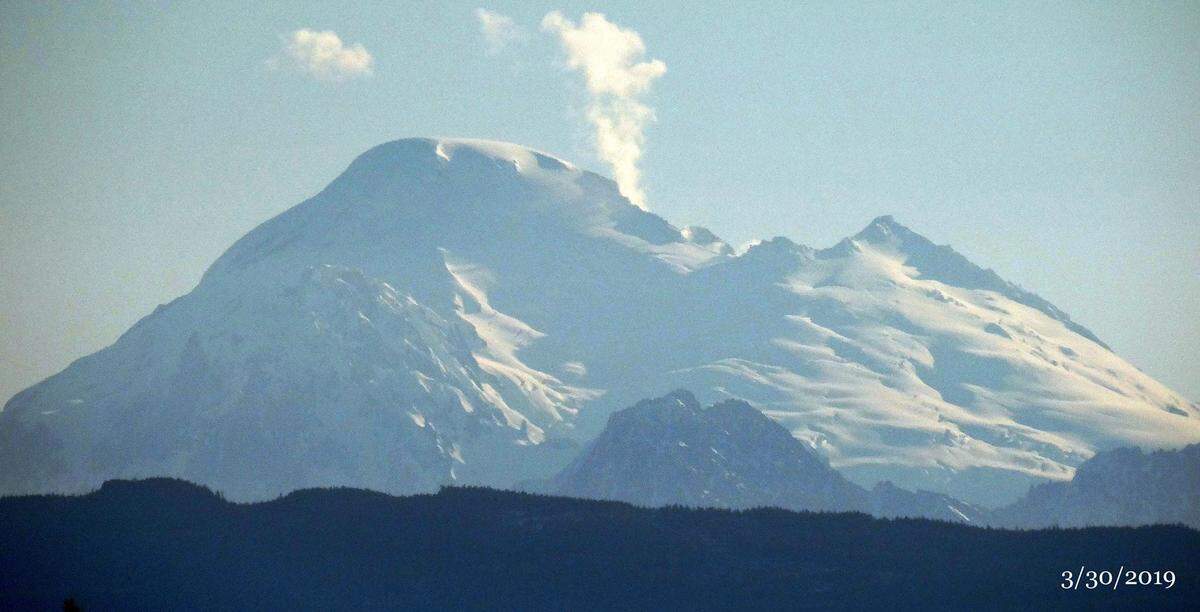Anacortes resident Nadja Rua Baker, who maintains the Northwest Adventuring page on Facebook, shot this photo of Mount Baker on Saturday from the Port of Anacortes terminal on the Guemes Channel.