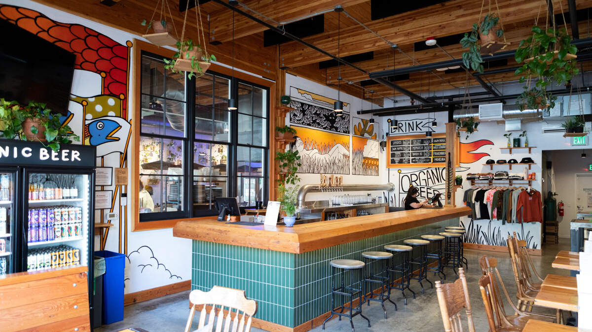 Aslan Brewing Company, a Bellingham based brewery has been named one of the best restaurants and bars in Seattle, recognized for its food from Local Tide.