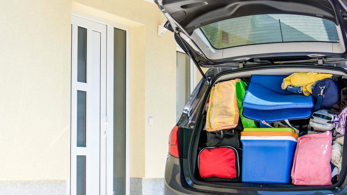 It is not only illegal, but also dangerous, to load any vehicle so full of stuff, people or pets that your view is obstructed, according to Washington state law.