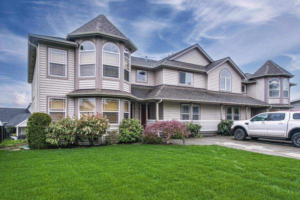 Condo for sale at 1595 Kok Rd., Lynden, Wash. by The Muljat Group.