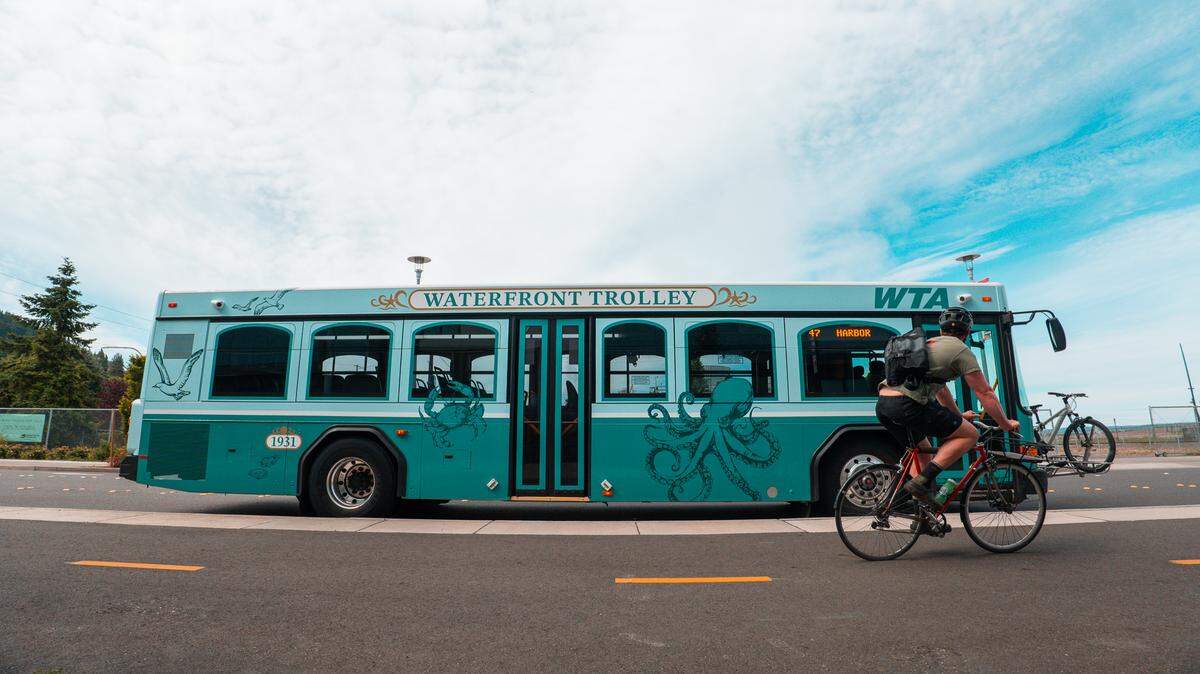 The Waterfront Trolley design is a new addition to the WTA busses. This design is for busses on Route 47, and was revealed at the Memorial Day Parade.
