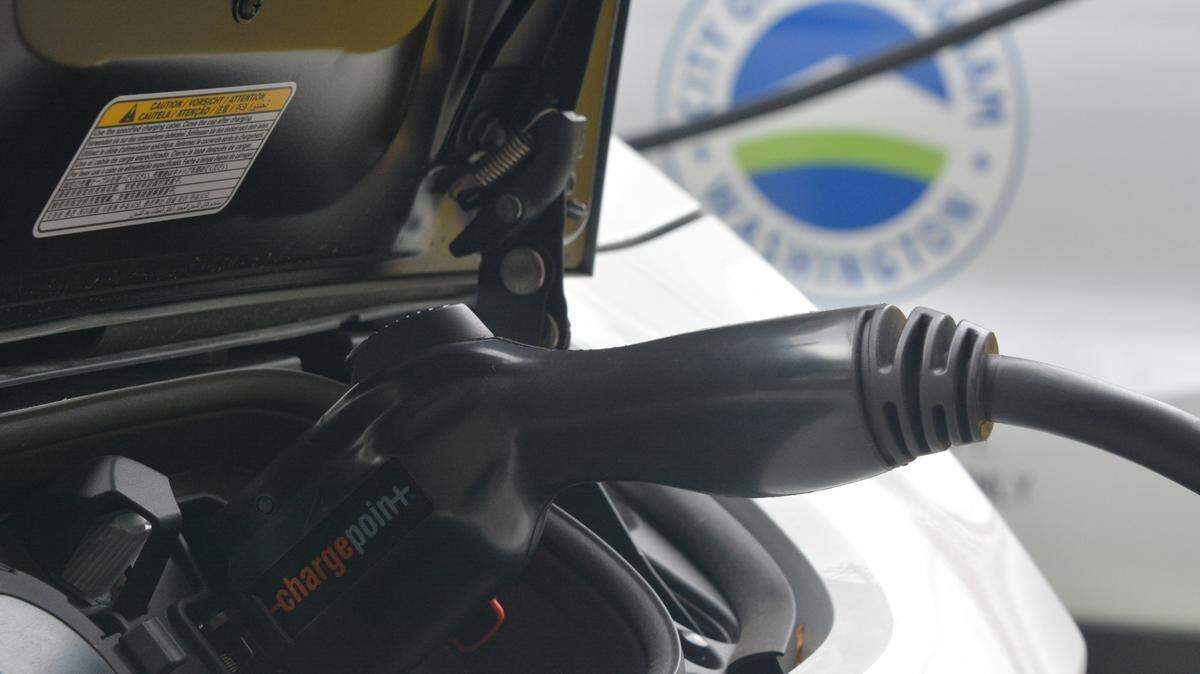 Will Republican spending cuts make it harder for the federal government to help pay for electric vehicle charging stations?
