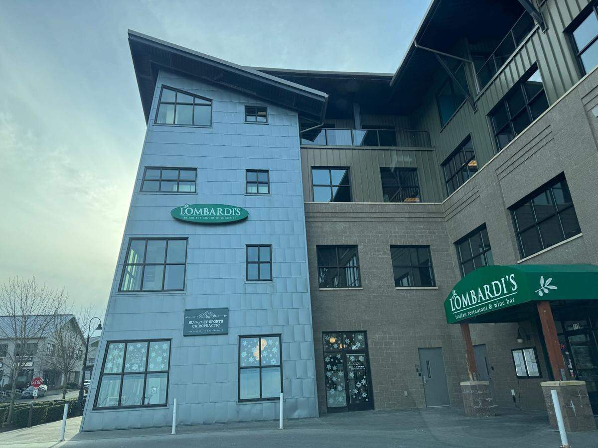 Lombardi’s restaurant at 21 Bellwether Way Ste 112.