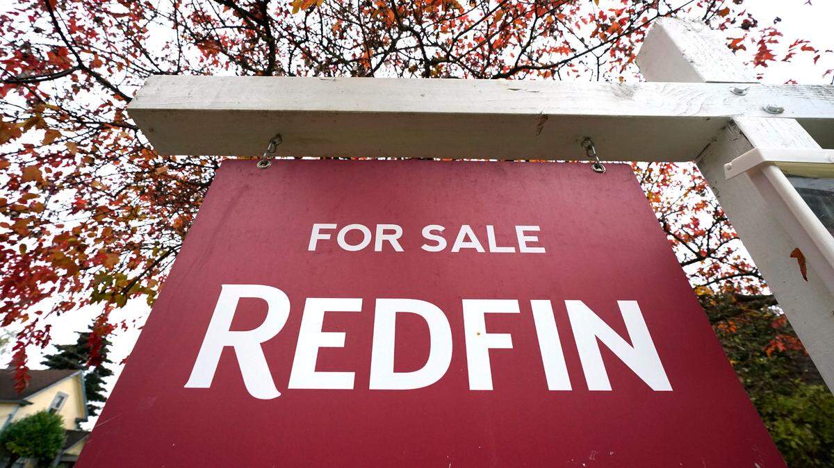 Year-end data on Western Washington home sales show prices surging in the Seattle area.