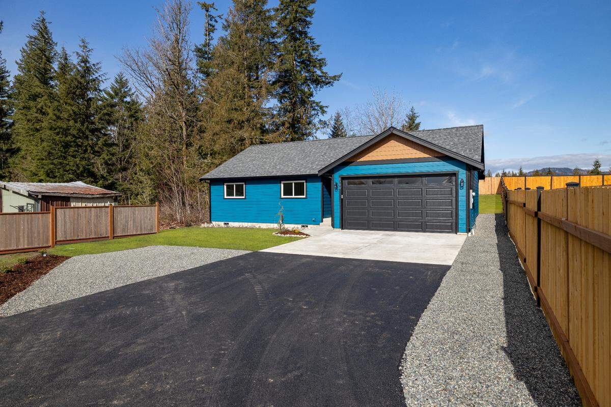 A home for sale at 6306 Bearpaw Court in Maple Falls, Washington by Lisa Rich of Weichert Realtors Vanson Associates.