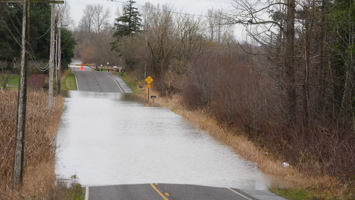 Lost work due to WA flooding? Deadline to apply for unemployment is near