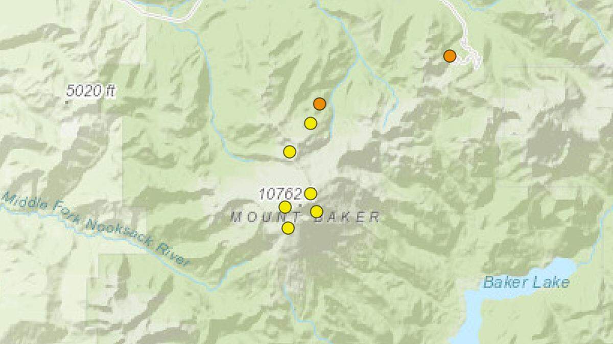 A total of eight recent earthquakes are shown Aug. 4 at the Pacific Northwest Seismic Network website. Quake magnitude is indicated by the relative size of dot. Yellow is a quake within the past two weeks, orange is a quake within the past two days.
