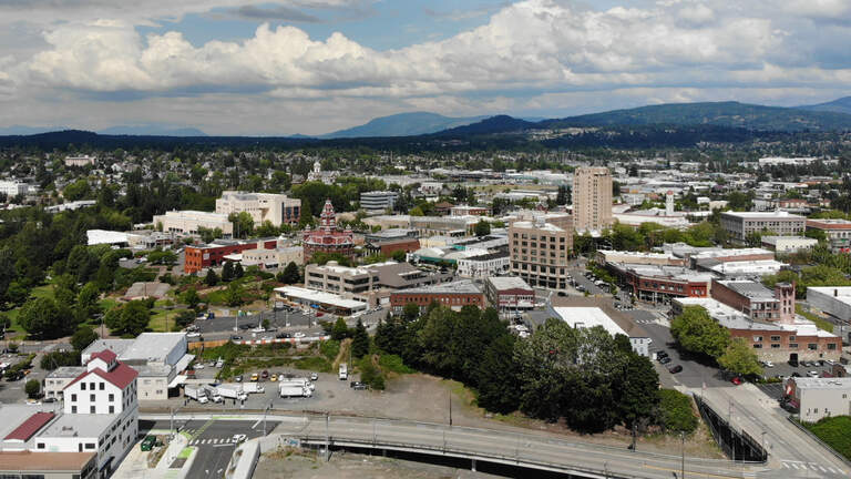 Whatcom Roundup: Pizza restaurant opening, Bellingham bar for sale