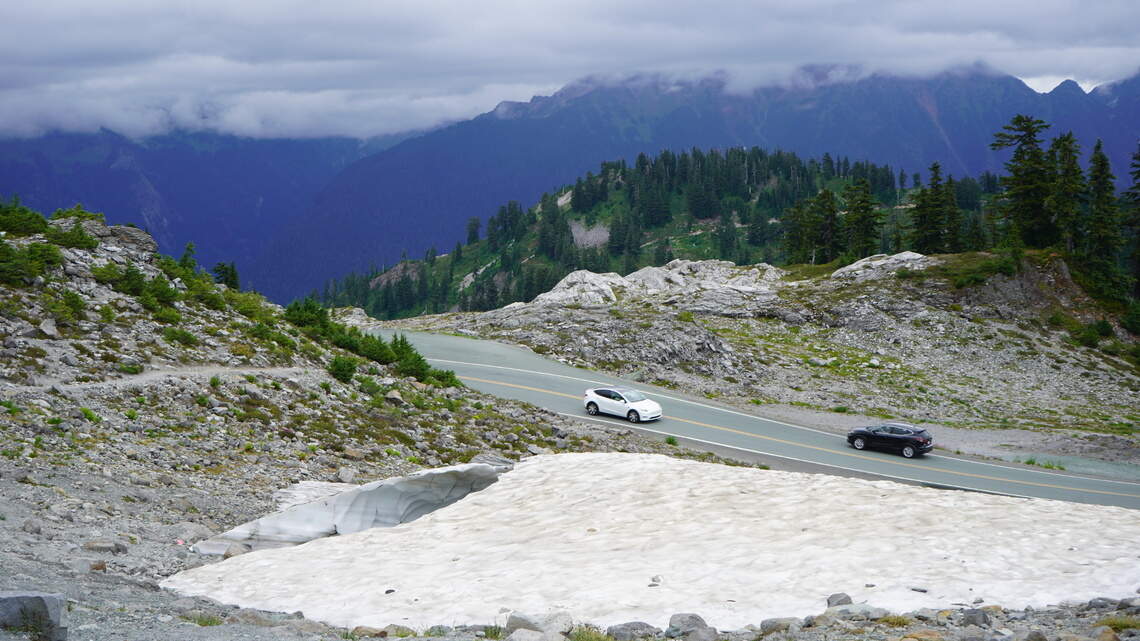 Artist Point closing temporarily as crews prepare highway for winter closure