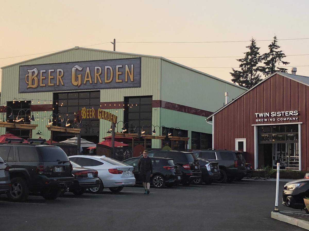 Twin Sisters Brewing Company had more than 10,000 visitors during its first week of business earlier this month in Bellingham’s Sunnyland Neighborhood.