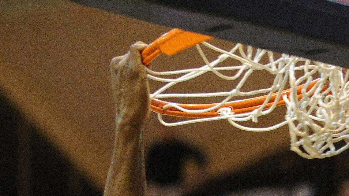 Sports Blog: Viking men's basketball looks to get back on track during road trip (w/video)