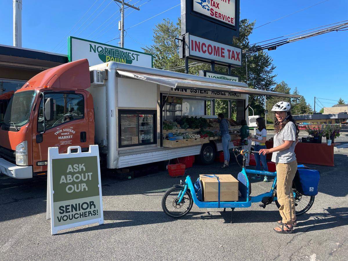 Twin Sisters Mobile Market connects customers to local produce in the Birchwood Neighborhood in Bellingham, Wash.