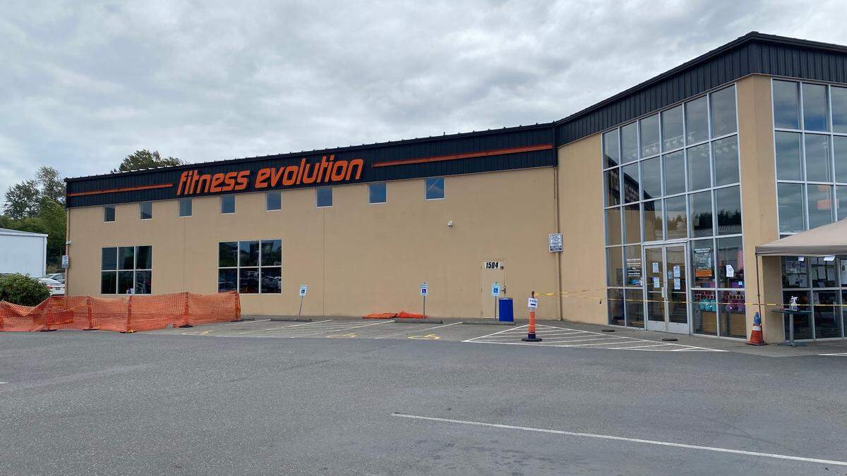 Steve Avila, who operates Fitness Evolution at 1504 Iowa St., in Bellingham says “Now is the time to seek health so that you can fight the winter fight against the cold and flu season and the depression brought on by SAD (Seasonal Affective Disorder).”