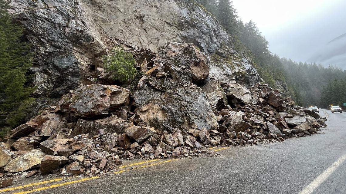 Traffic Report: I-5 lane closures; World Cup plan; North Cascades Highway delays