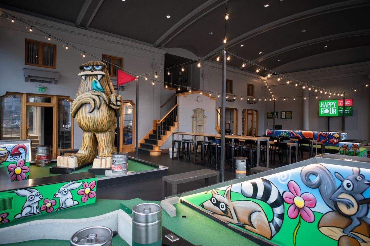 Flatstick Pub, which features local craft beers and miniature golf and is dog friendly, plans to open locations in Bellingham and Tacoma in 2020. The Washington-based chain has two Seattle locations and one in Kirkland.