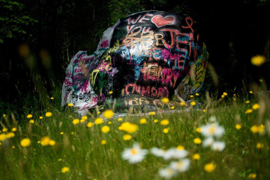 The “graffiti rock” along northbound Interstate 5 south of Bellingham.