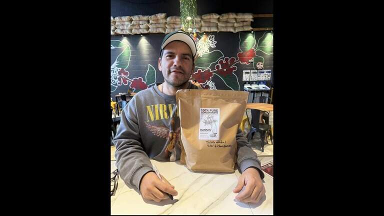 Family of Bellingham business owner detained by ICE seeks community’s support