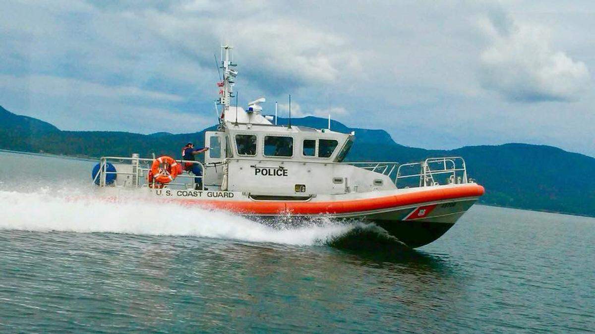 As more boats likely head out on Washington’s waters during the coronavirus pandemic, the U.S. Coast Guard will discourage Canadian boats from entering U.S. waters or tying up at American marinas.