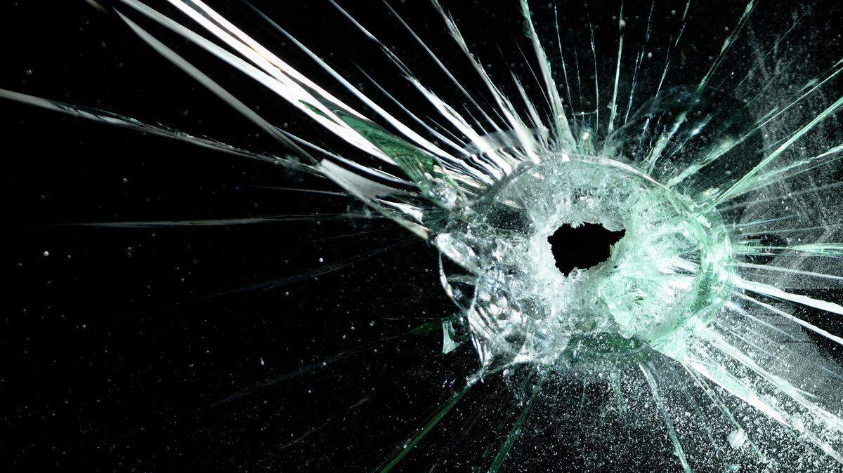 A first date turned dangerous when a woman fire shots at a man’s vehicle as he fled from her home, Florida deputies say.