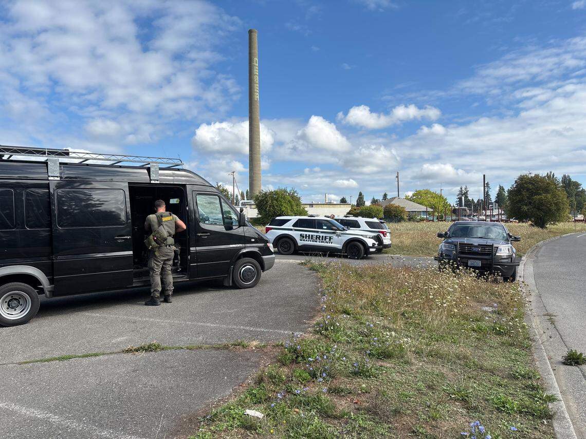 Whatcom County authorities asked the public to stay away from the Little Squalicum Park area Wednesday, while they searched the area for a sexual assault suspect.