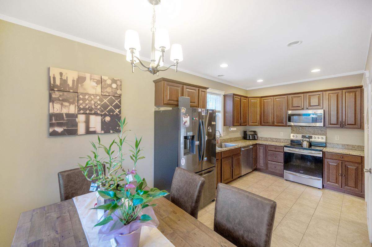 A home for sale at 8584 Golden Valley Drive in Maple Falls, WA by Don Hammons, a real estate broker for Keller Williams Western Realty.