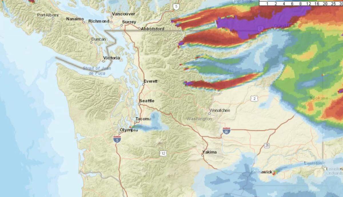 A screengrab from a National Oceanic and Atmospheric Administration interactive graphic shows the position of near-surface smoke on Friday.