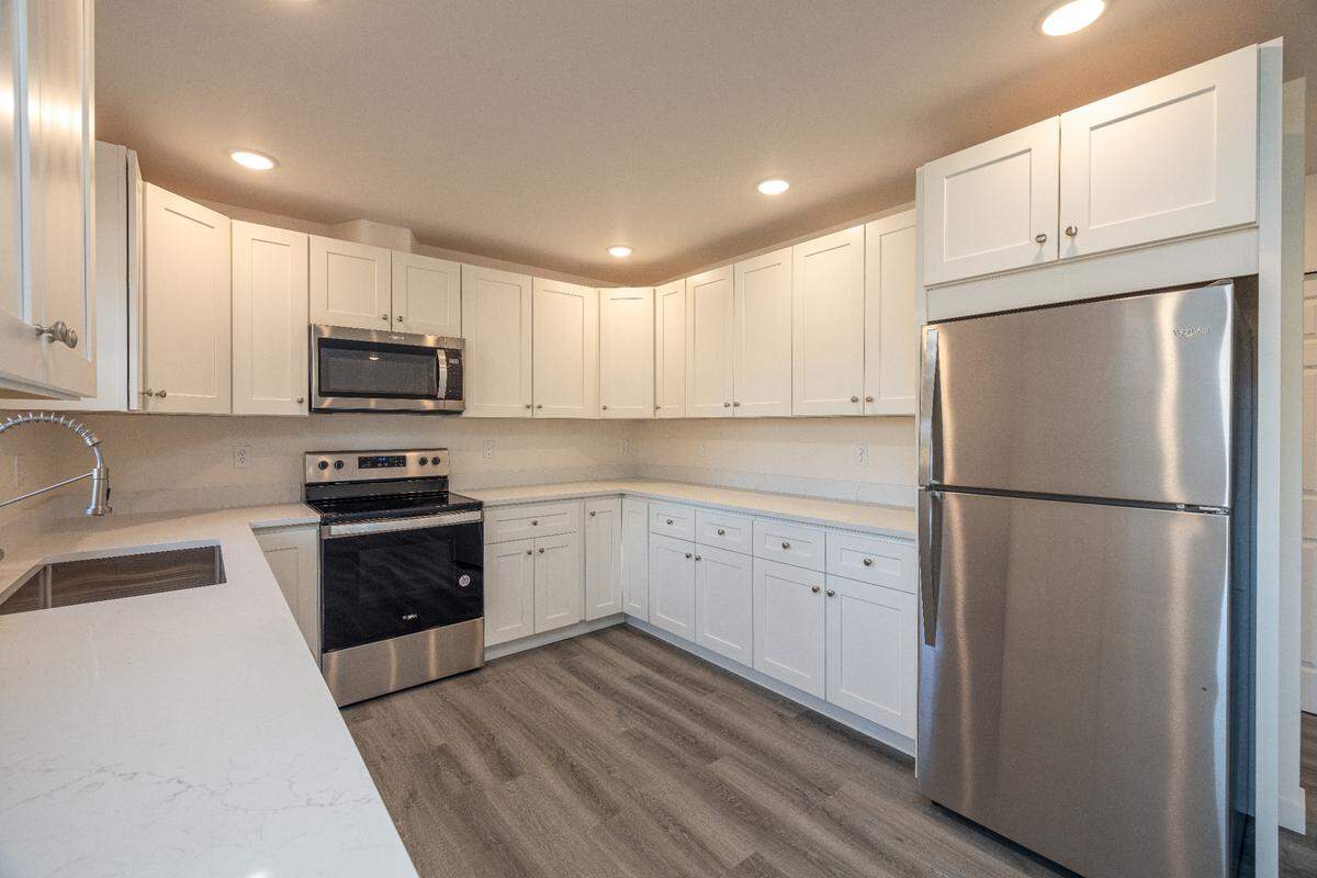 A home for sale at 6306 Bearpaw Court in Maple Falls, Washington by Lisa Rich of Weichert Realtors Vanson Associates.