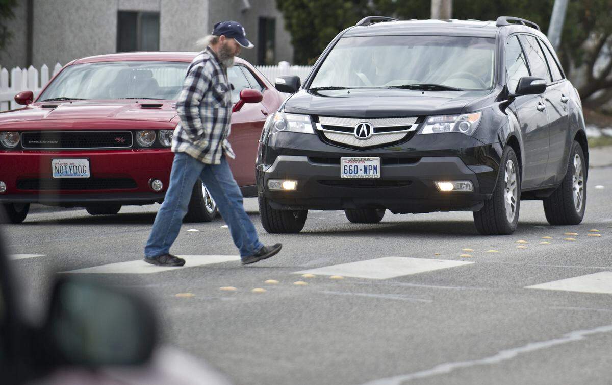 What exactly is jaywalking? Is it just crossing the street where there isn’t a crosswalk? Washington state law makes it a little more confusing than that for drivers and pedestrians trying to stay safe.