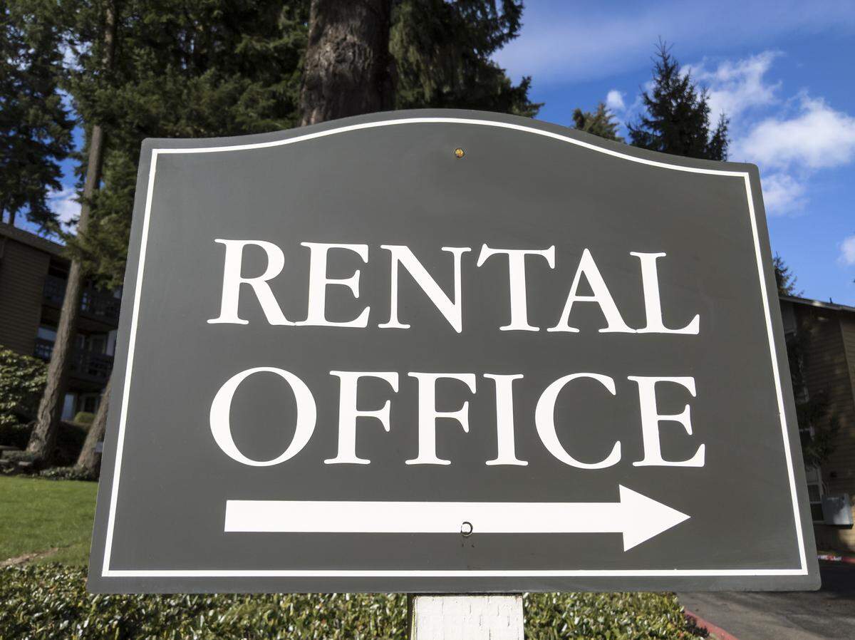 According to the latest data from Zillow, Modesto renters can expect to pay an average of $1,995 per month across all property types.