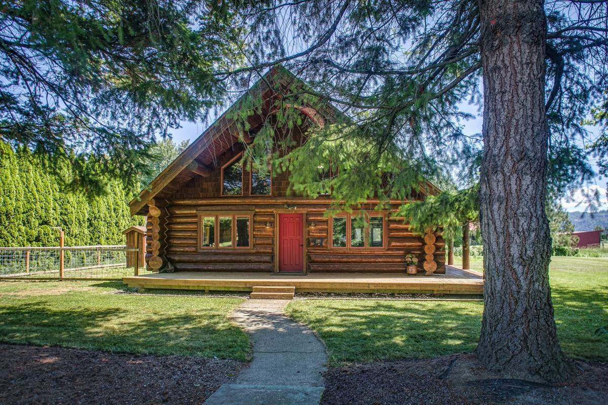 A home for sale at 1080 Victoria St.&nbsp;in Sumas, Wash. by Julia Olsen with Optimus Property Solutions.