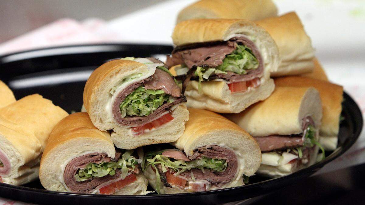 The Barkley Village Jimmy John’s is having a special $1 sandwich sale from 11 a.m. to 3 p.m. on Saturday, Sept. 15.