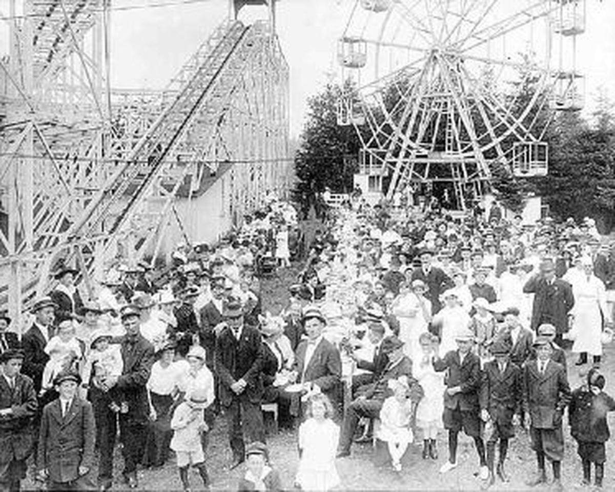 C.H. Chandler of Pittsburgh and local real estate man W.F. Gwynn organized Silver Beach Amusement Co. to erect the White City amusement park on Lake Whatcom’s north shore, near Academy Street. Attractions included a roller coaster, Ferris wheel, merry-go-round, dance hall, ice cream parlor and the Silver Beach Hotel.