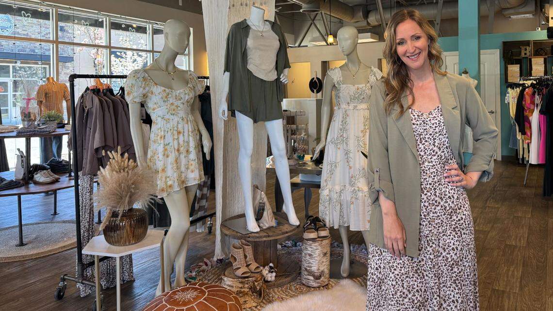 Citing drop in customers from Canada, Birch Bay boutique owner announces closure